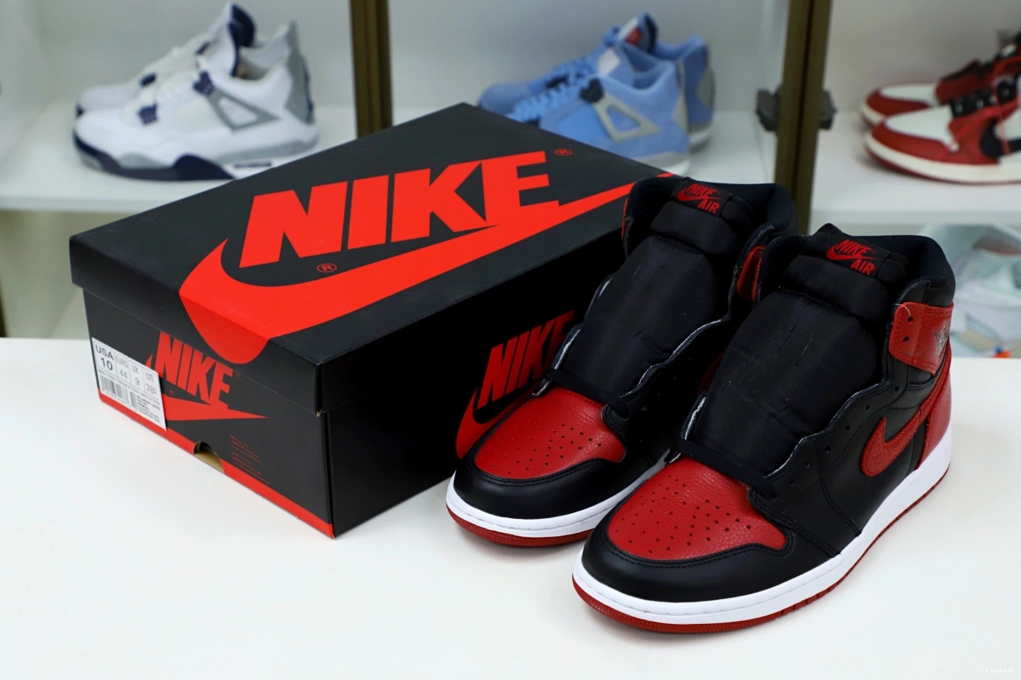 JORDAN HIGH RETRO AIR OG 1 'BRED' 1002